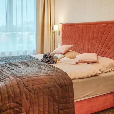 Amazing Apartment In Miedzyzdroje Daire *